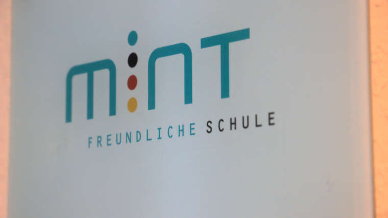 Fakten sind nicht relativ: Das Humboldt ist wieder ausgezeichnet – als ,,MINT-freundliche Schule“