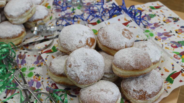 ,,Wat et nit all jöwt und wat e Theater bei uns“: Wir starten in den Karneval :-)