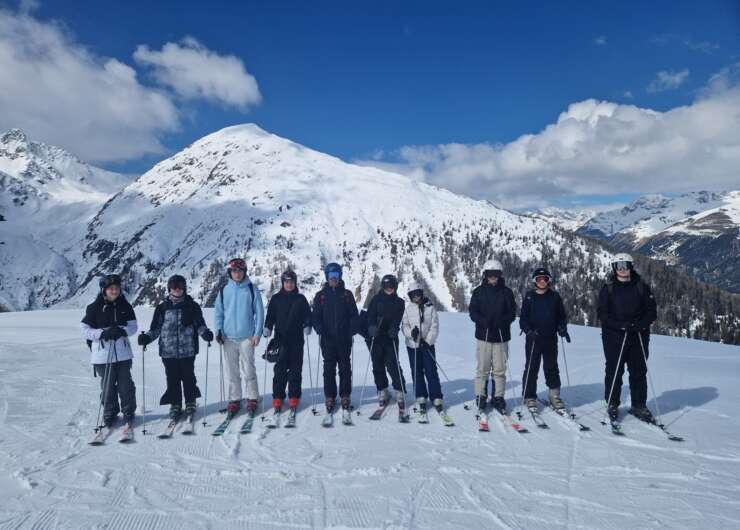 Schulskifahrt der 9. Klassen – Spaß auf der Piste!