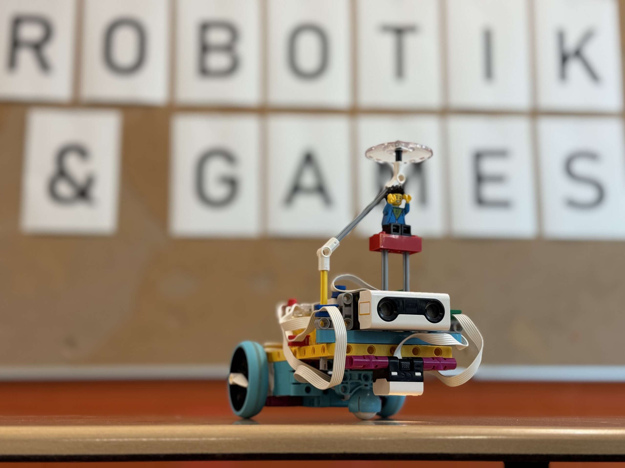 Grüße aus der Welt der Roboter!