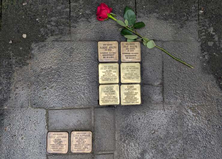 Verlegte Stolpersteine – ein KunstDenkmal und Projekt von Gunter Demnig